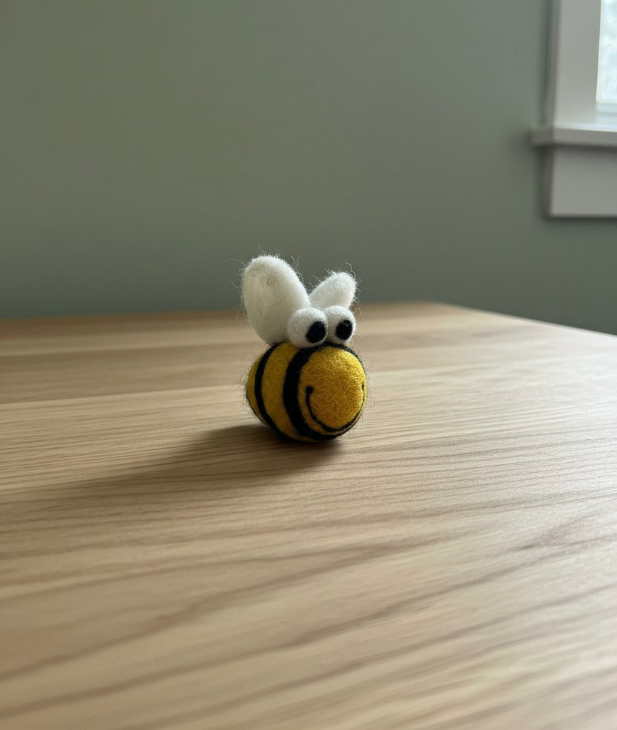 Bee keychain
