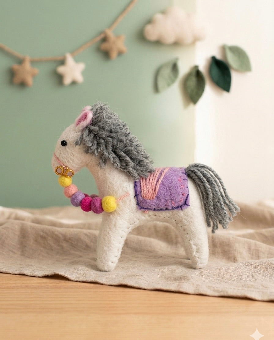 Fancy horse keychain